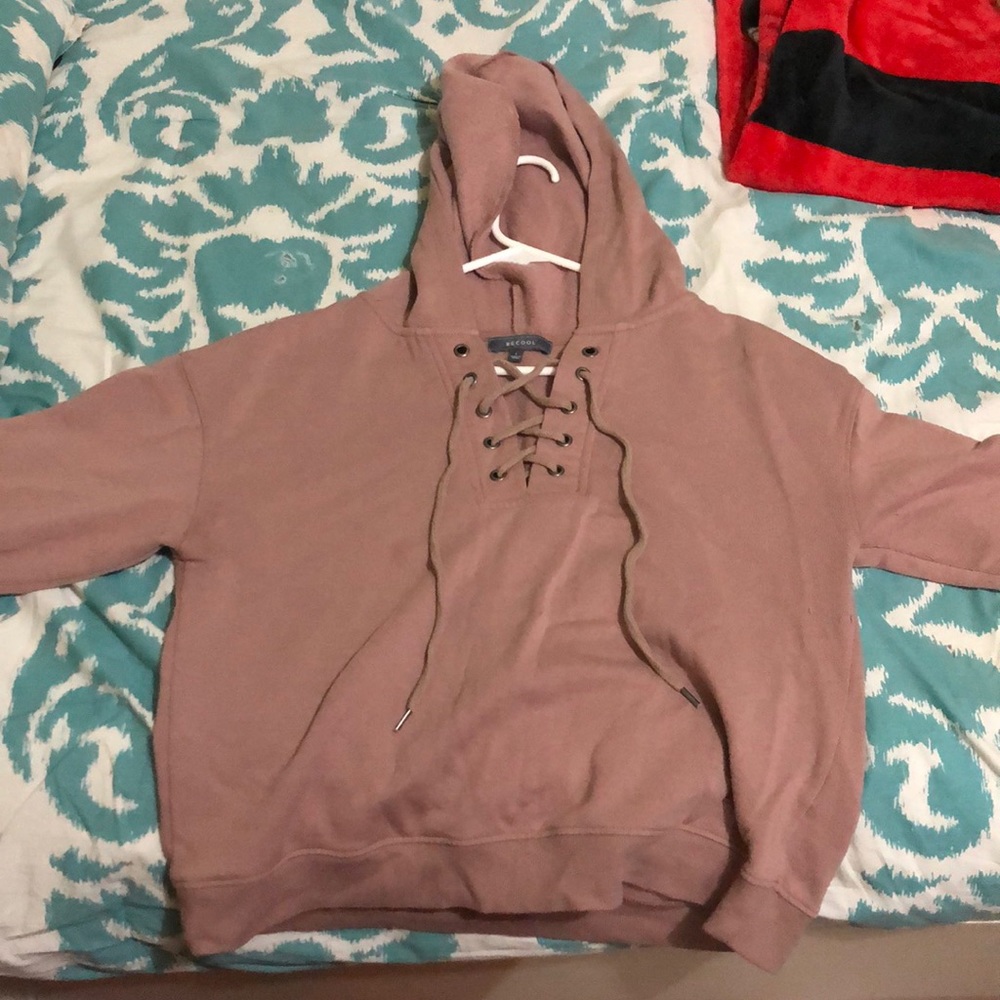 Sweatshirt with hoodie,